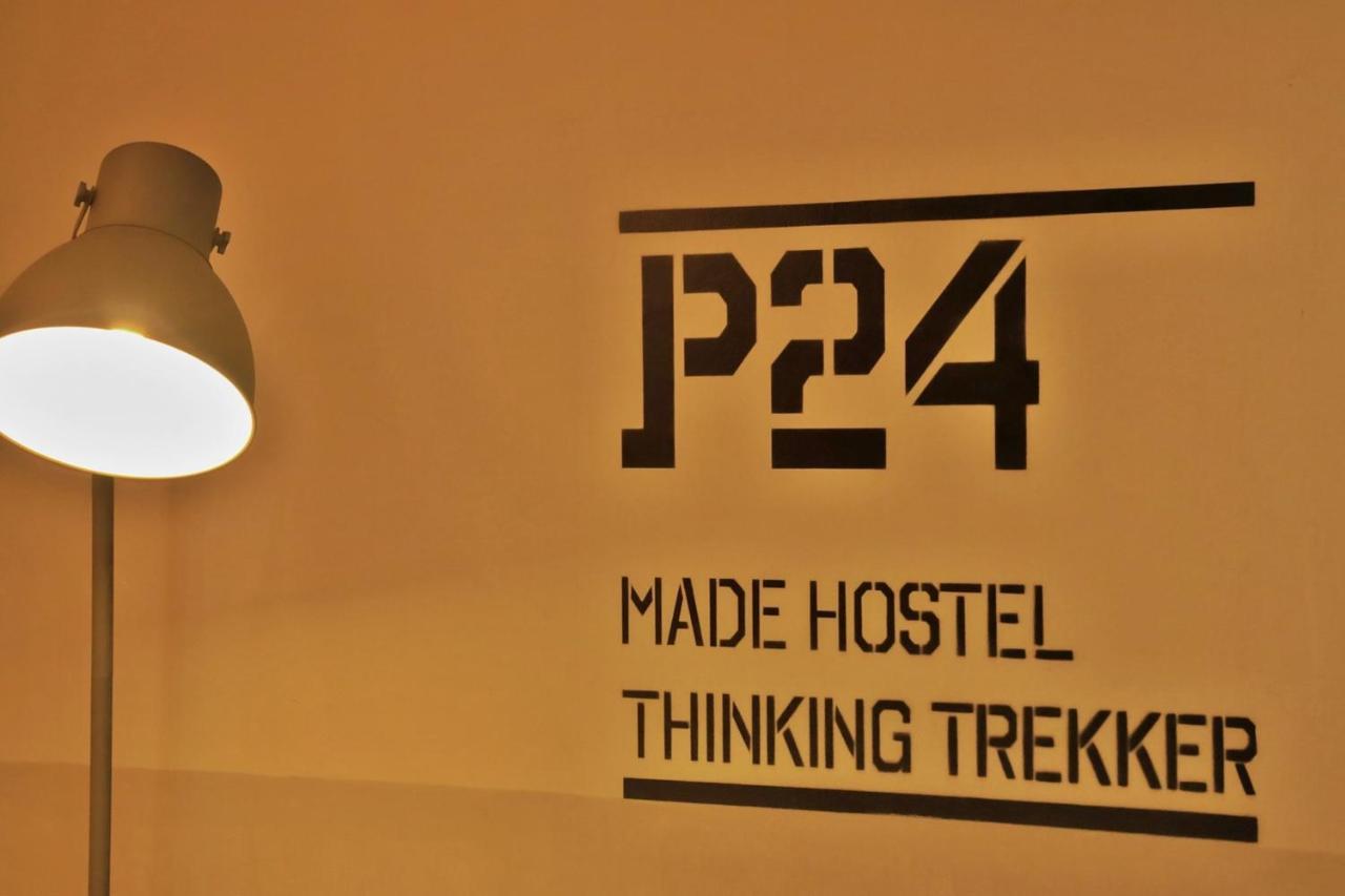P24 At Kaset Hotel Bangkok Eksteriør billede