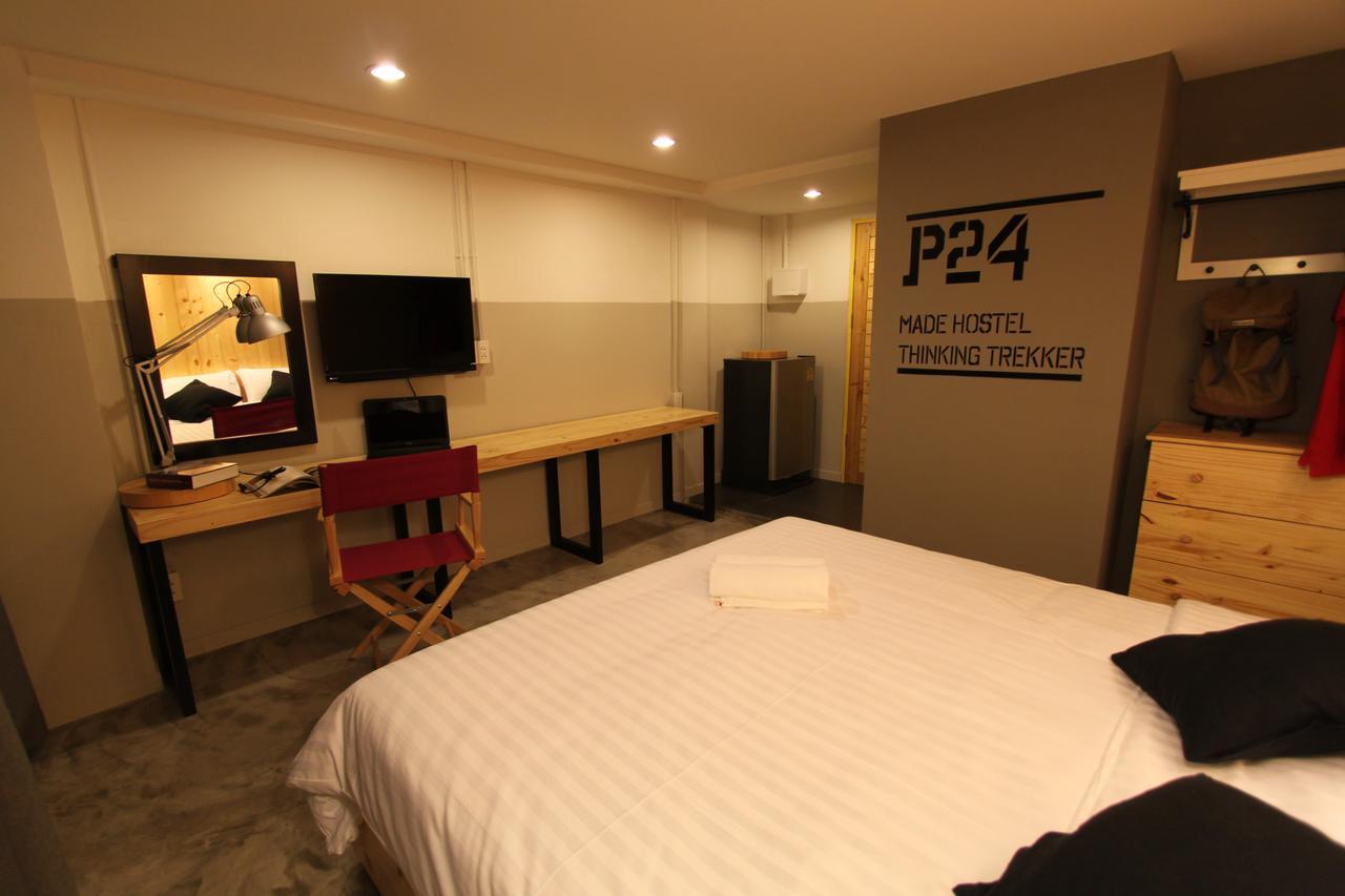 P24 At Kaset Hotel Bangkok Eksteriør billede